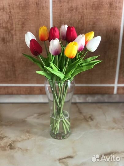 Тюльпаны с имитацией воды