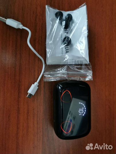 Беспроводные наушники TWS с зарядным боксом