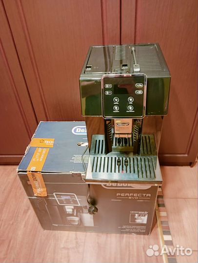 Кофемашина delonghi