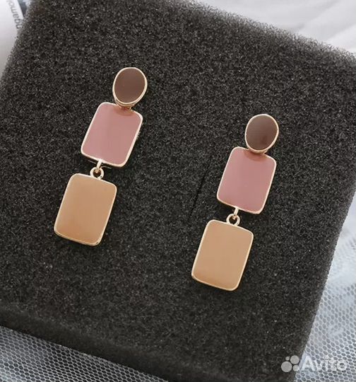 Серьги гвоздики длинные