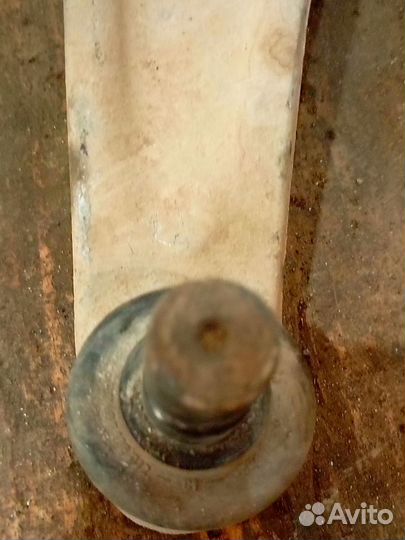 Передние рычаги