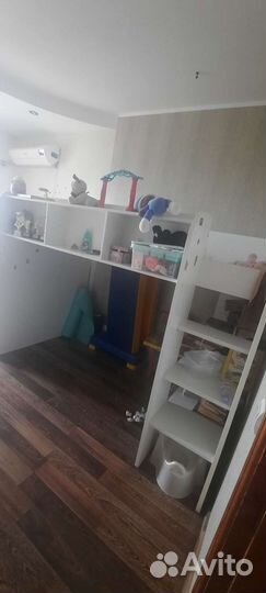 Двухъярусная кровать