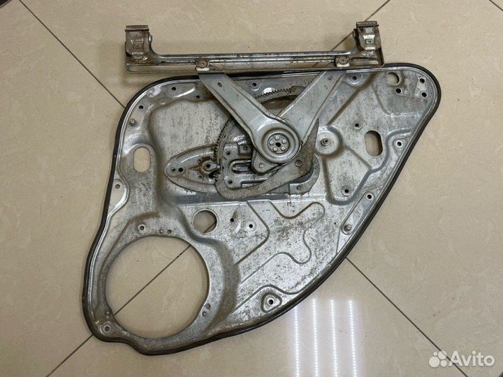 Стеклоподъемник задний левый Ford Focus DB 1.8L