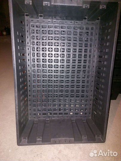 Пластиковые ящики