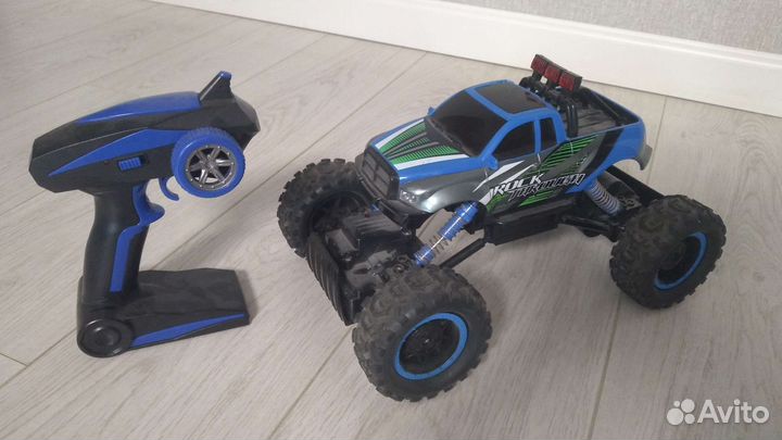 Радио управляемые машинка