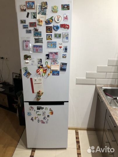 Холодильник indesit