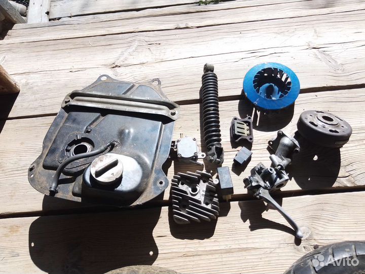 Продам запчасти и пластик на Хонду Дио a18