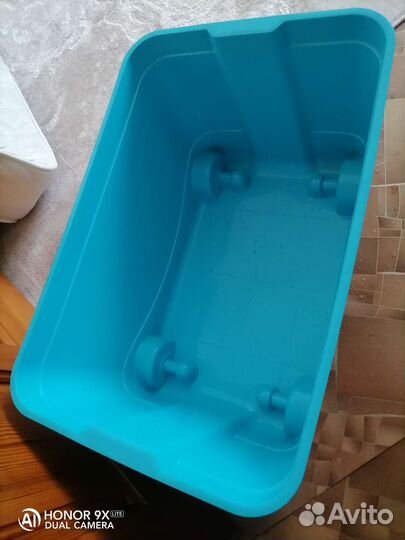 Ящик для игрушек на колесах