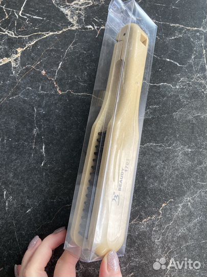 Расческа-выпрямитель