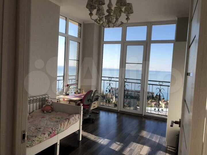 2-к. квартира, 62 м², 3/3 эт.