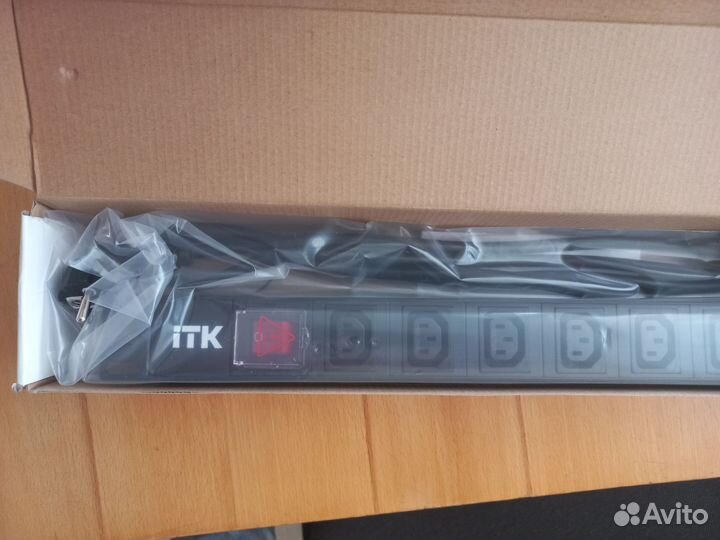 Блок распределения питания PDU