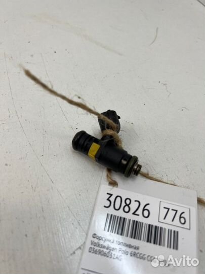 Форсунка топливная Volkswagen Polo 6rcgg CGG 2010