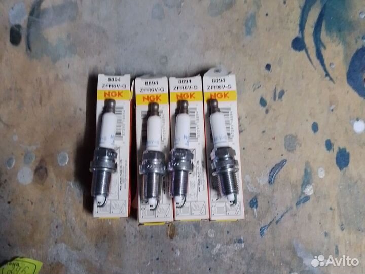 Свечи зажигания ngk ZFR6V-G
