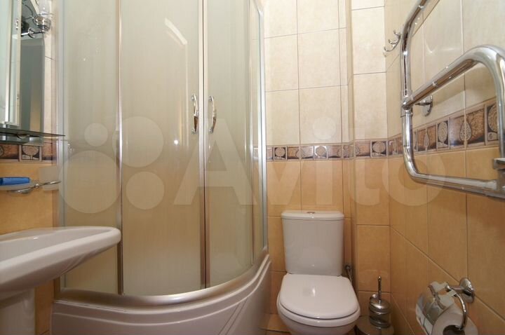 Гостевой дом, 704 м²