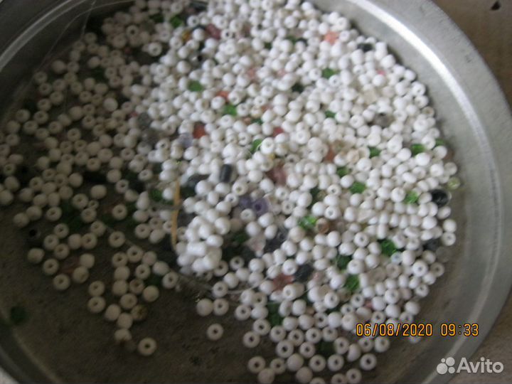 Для рукоделия бисер пайетки бусины,замки иглы