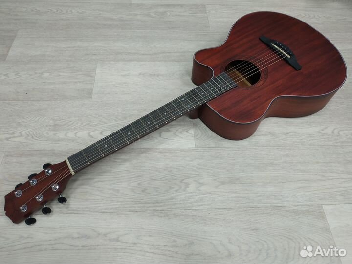 Акустическая гитара