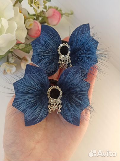 Замшевые бантики с мехом, ручная работа