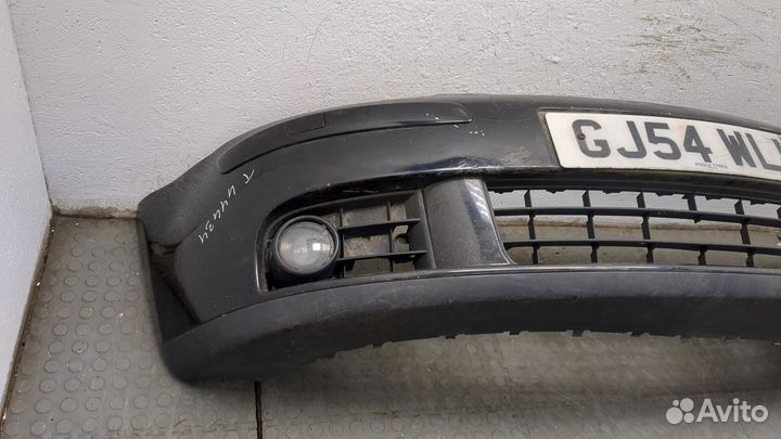 Бампер передний Volkswagen Golf 5