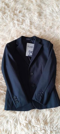 Школьный костюм новый