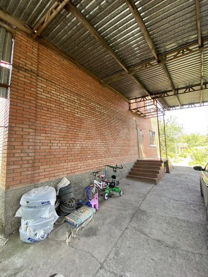 Дом 183,5 м² на участке 7,3 сот.