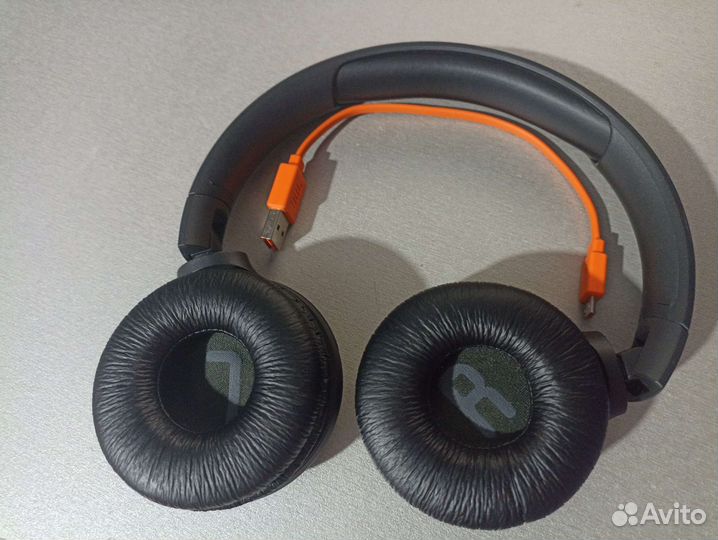 Наушники JBL Tune 560BT