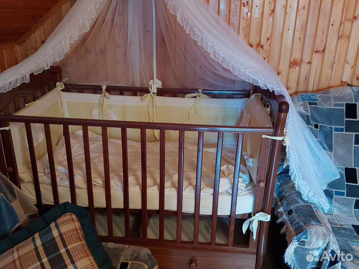 Кровать с балдахином