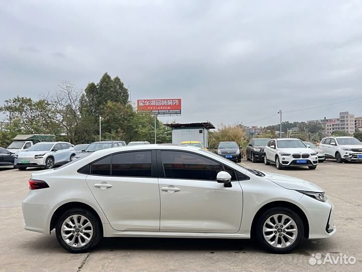 Toyota Corolla 1.2 CVT, 2021, 20 000 км