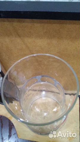 Стеклянный кувшин