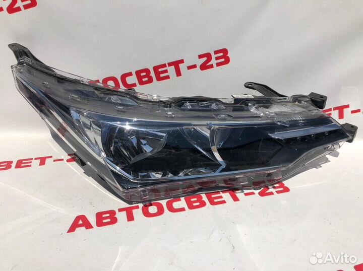 Toyota Corolla E180 16- Фара Правая Галоген 1038
