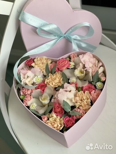 Подарок цветы в коробке