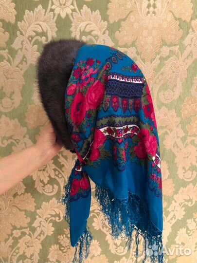 Продам новую косынку с мехом
