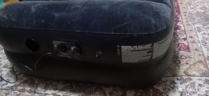 Надувной матрас с насосом