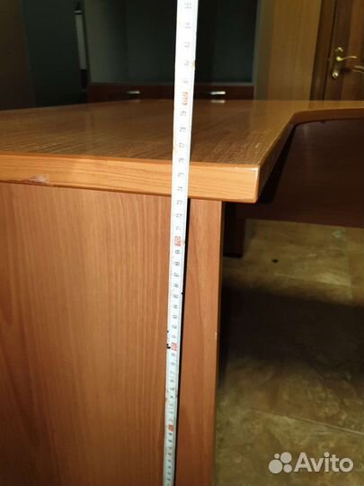 Угловой офисный стол 120*130*76см бу