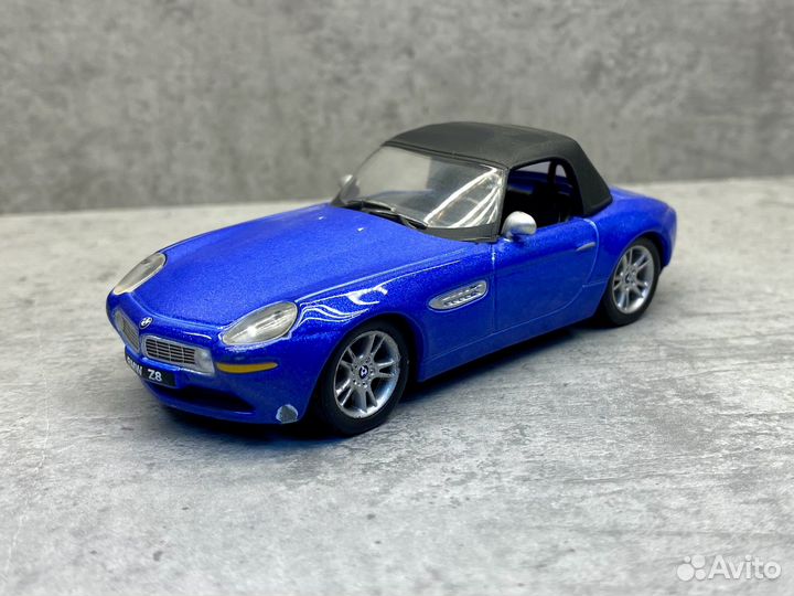 Коллекционная модель BMW Z8 1:43