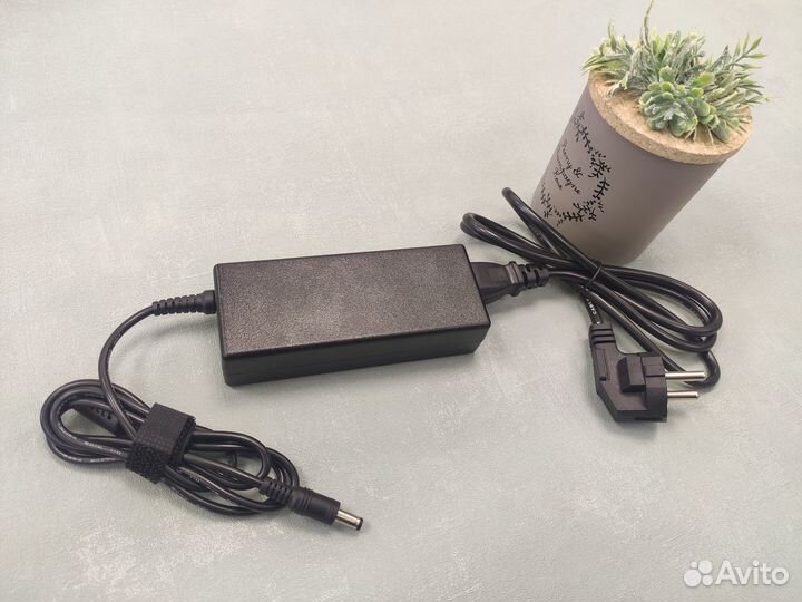 Блок питания для ноутбука