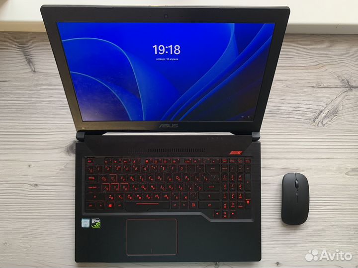 Игровой ноутбук asus