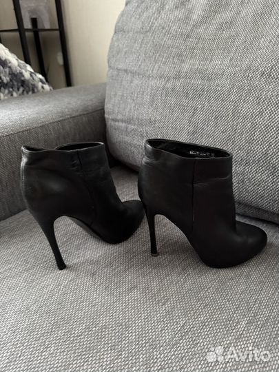 Ботильоны кожаные Respect