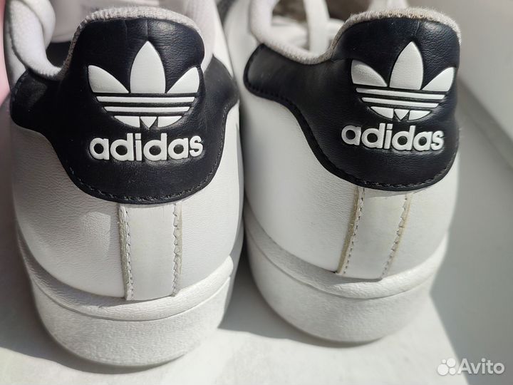 Кроссовки adidas