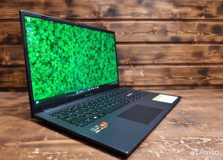 Новый Asus Vivobook Go 15 oled R5 7520U/16/512Gb