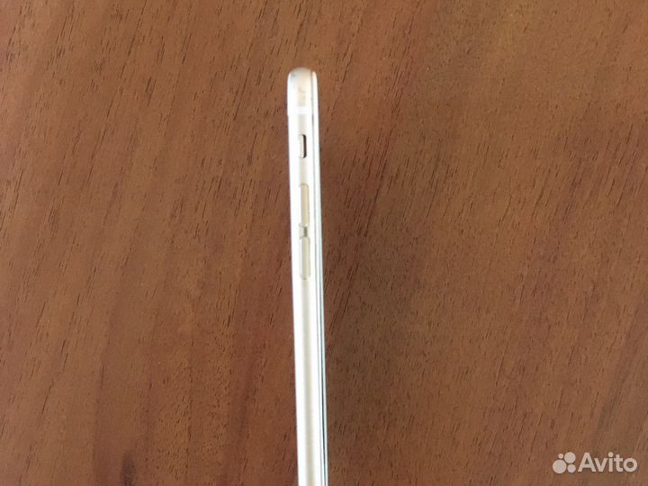 Телефон iPhone 6