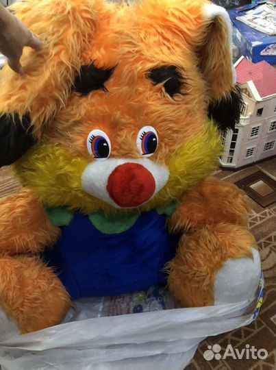 Очень большая мягкая игрушка