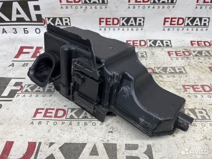 Резонатор воздушного фильтра Peugeot 307 3С