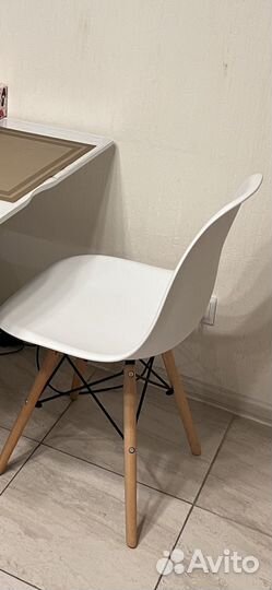 Стул Eames PC-015 белый