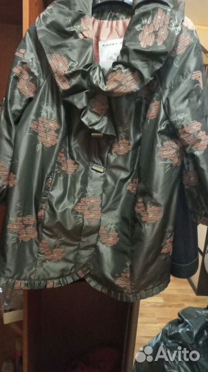 Куртка женская из плащевой ткани