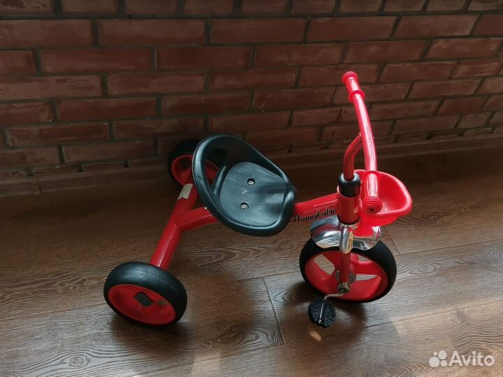 Детский трехколесный велосипед