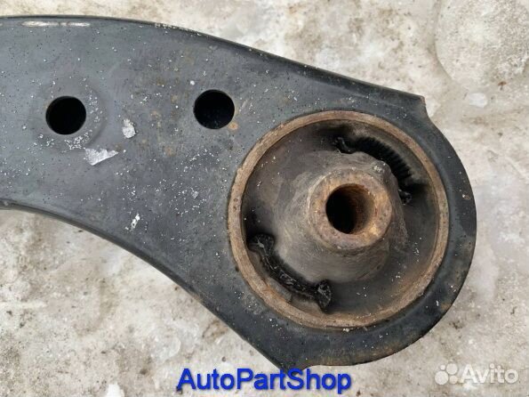 Рычаг с шаровой Toyota Camry V70 (2017)