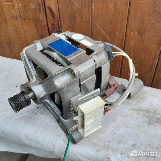 Двигататель стиральной машины