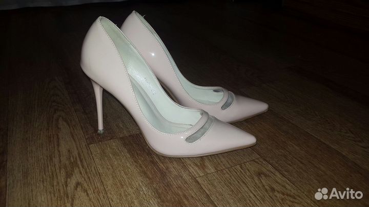 Лаковые туфли-лодочки