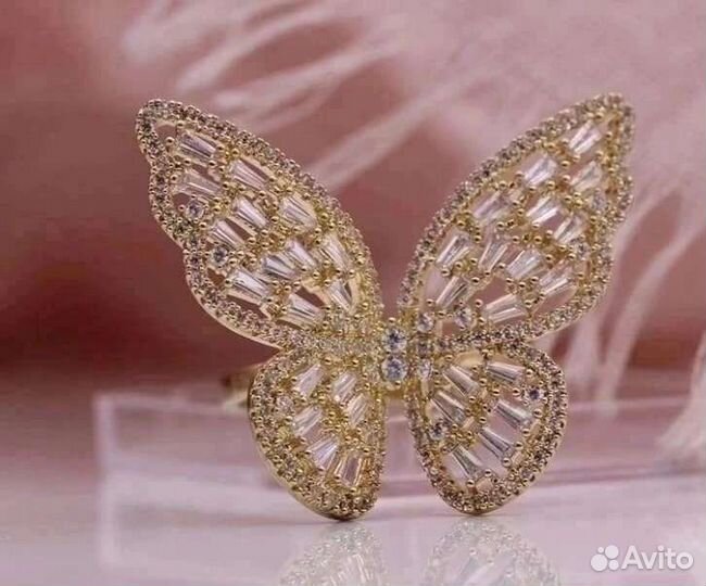 Кольцо в виде бабочки