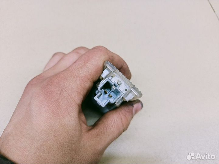 Плафон салонный RAV 4 2013